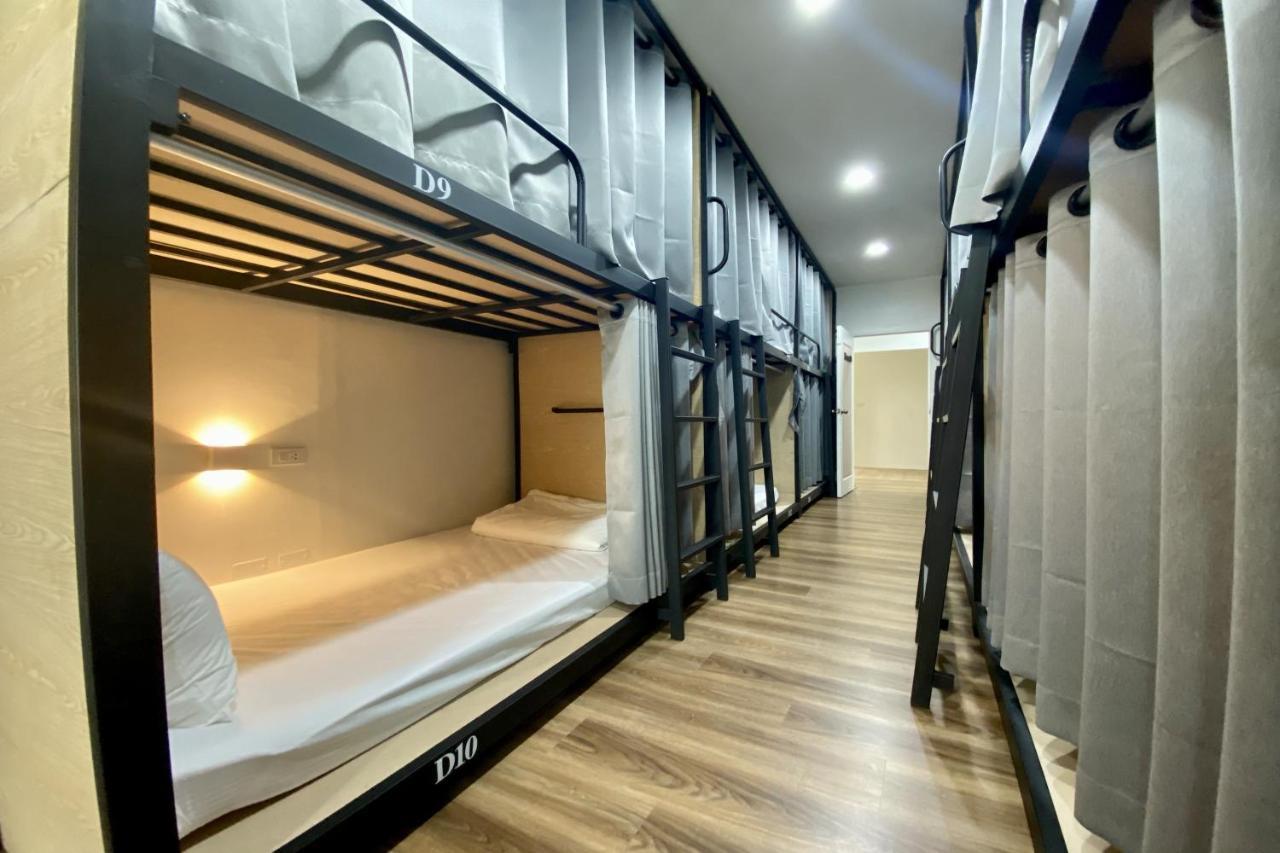 Forgotten Hostel Silom Bangkok Buitenkant foto
