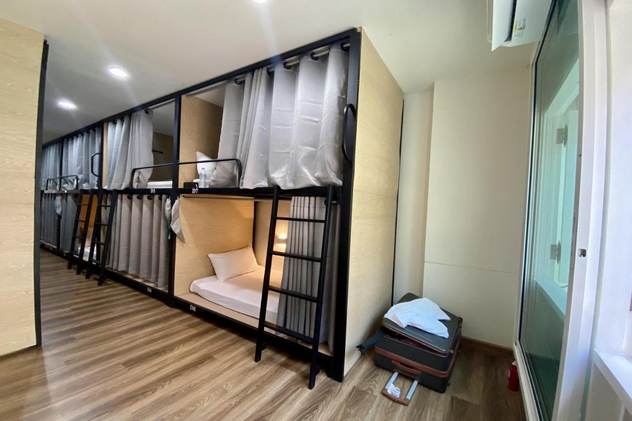 Forgotten Hostel Silom Bangkok Buitenkant foto