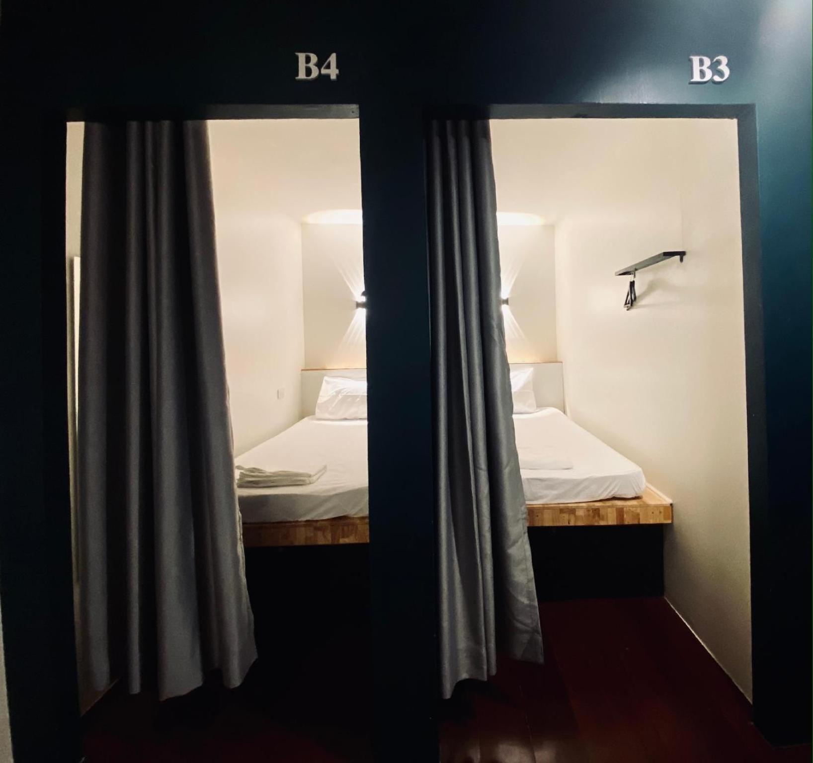 Forgotten Hostel Silom Bangkok Buitenkant foto